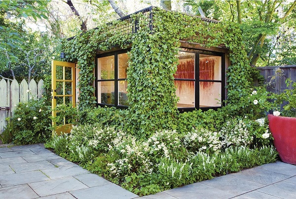 Зеленый куб-студия в саду (дизайнер Скотт Льюис)