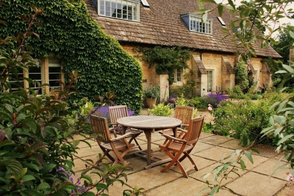 Место для отдыха в саду: 5 оригинальных идей в разных стилях